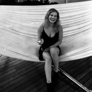 Meet your Posher, Lizzie